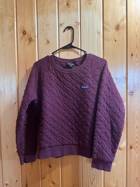 Patagonia Quilted Crewneck Sweatshirt - Deep cranberry